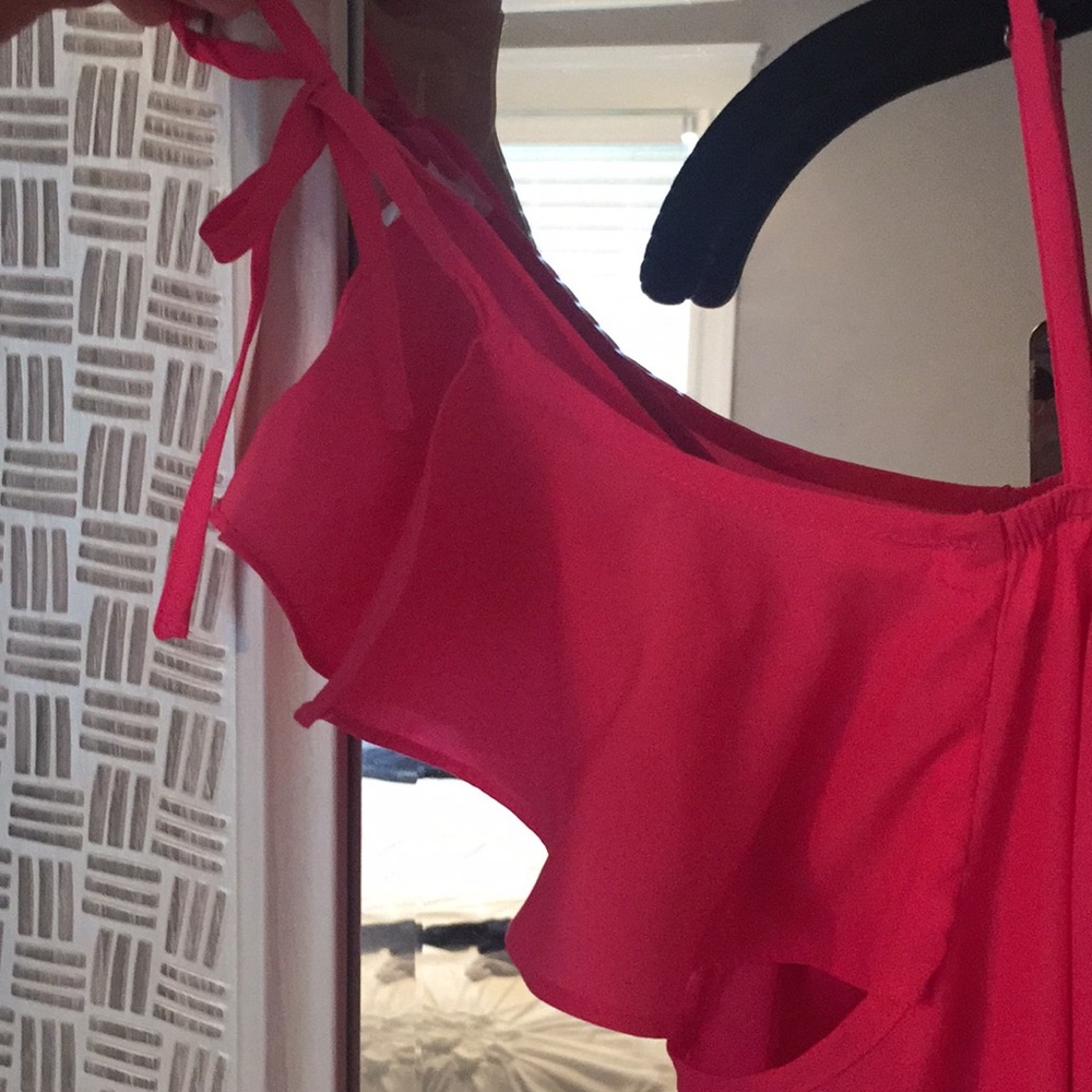 Hot pink off the shoulder dress in size small - Picture 2 of 3